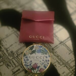 Gucci Beauty Floral Compact with Pink Pouch